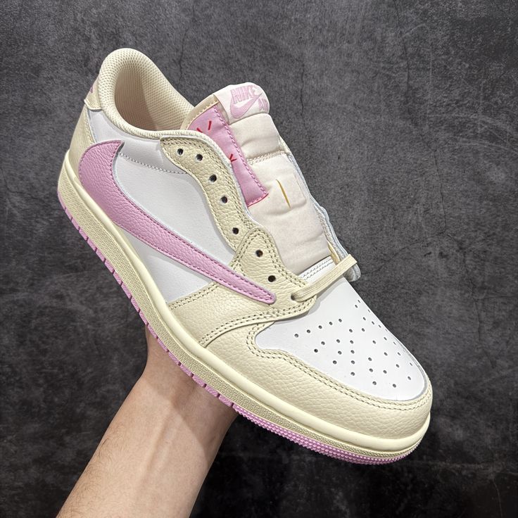 Travis Scott x Air Jordan 1 Low OG "Shy Pink"