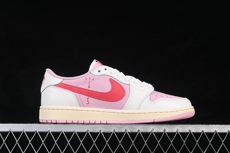 Travis Scott x AJ1 Low "Shy Pink"