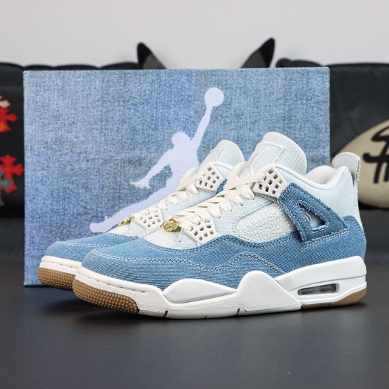 Air Jordan 4 "Worn Blue"