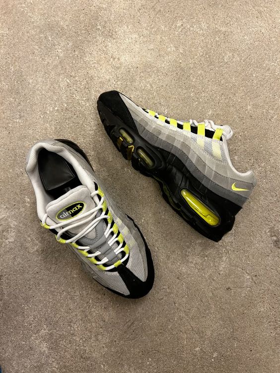 Nike Air Max 95 "Reverse Neon"