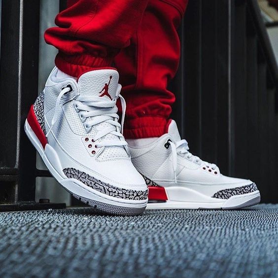 Jordan 3 Retro SE "Fire Red"