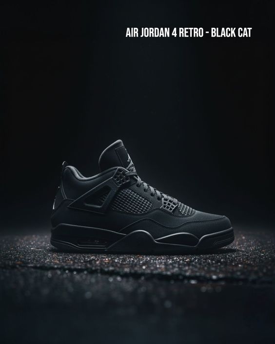 Air Jordan 4 Retro "Black Cat"