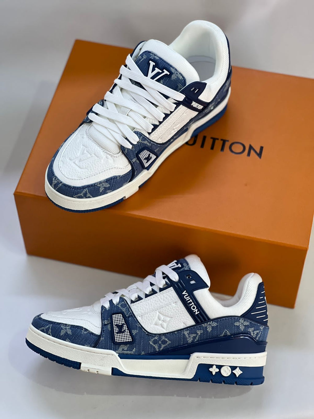 Louis Vuitton Trainer "Blue/White"