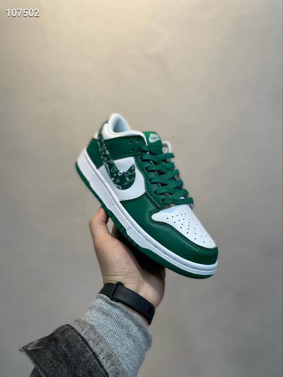 Nike Dunk Low