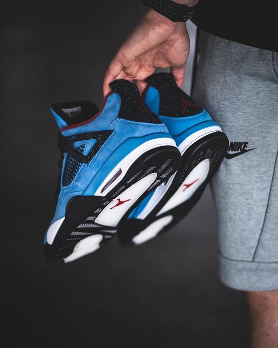 Travis Scott x Air Jordan 4 "Houston Oilers"