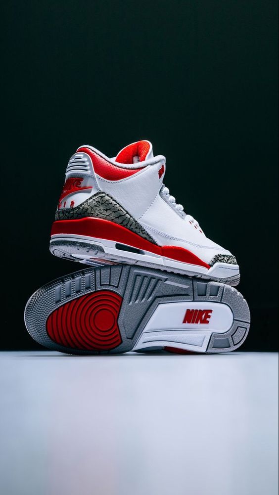 Jordan 3 Retro SE "Fire Red"