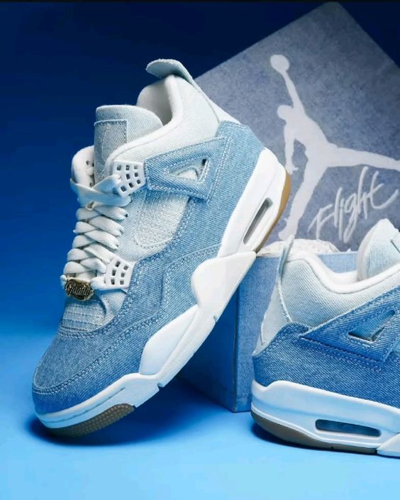 Air Jordan 4 "Worn Blue"