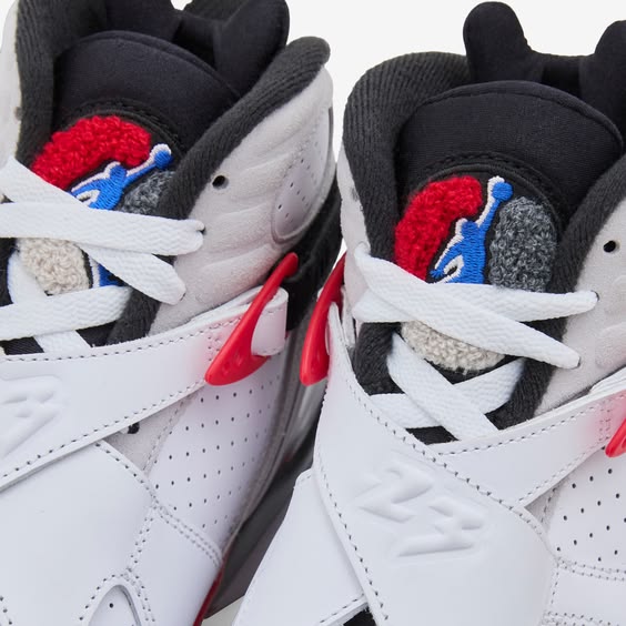 Air Jordan 8 Retro "Bugs Bunny"