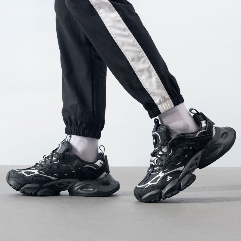 Adidas XLG Runner Deluxe