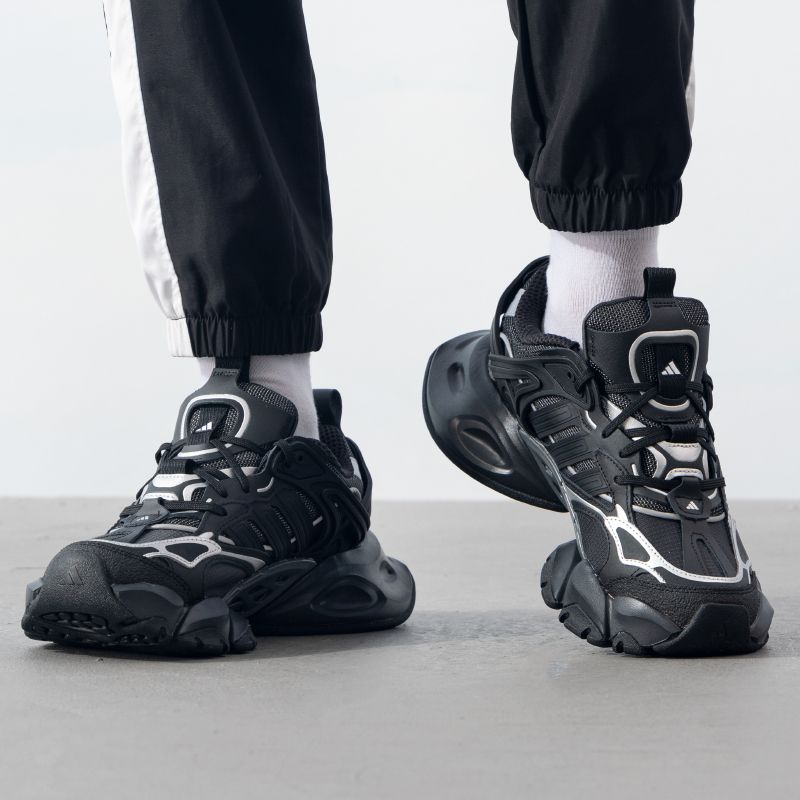 Adidas XLG Runner Deluxe