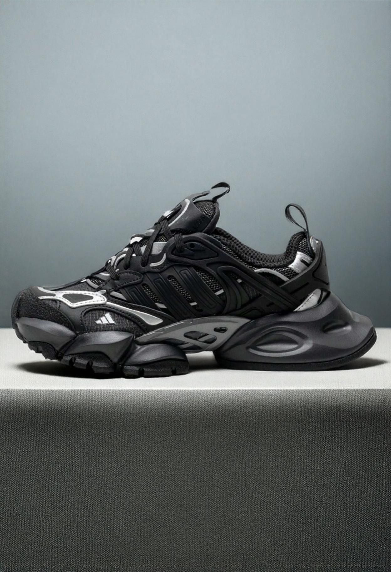 Adidas XLG Runner Deluxe