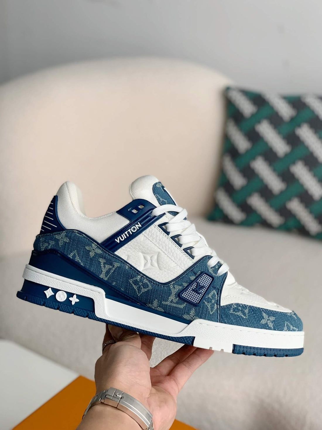 Louis Vuitton Trainer "Blue/White"