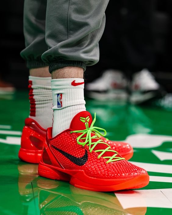 Nike Kobe 6 Protro "Reverse Grinch"