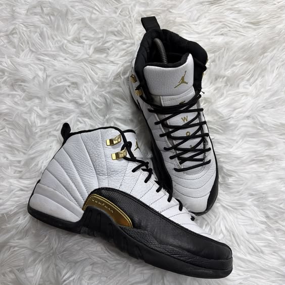Air Jordan 12 Retro "Royalty"