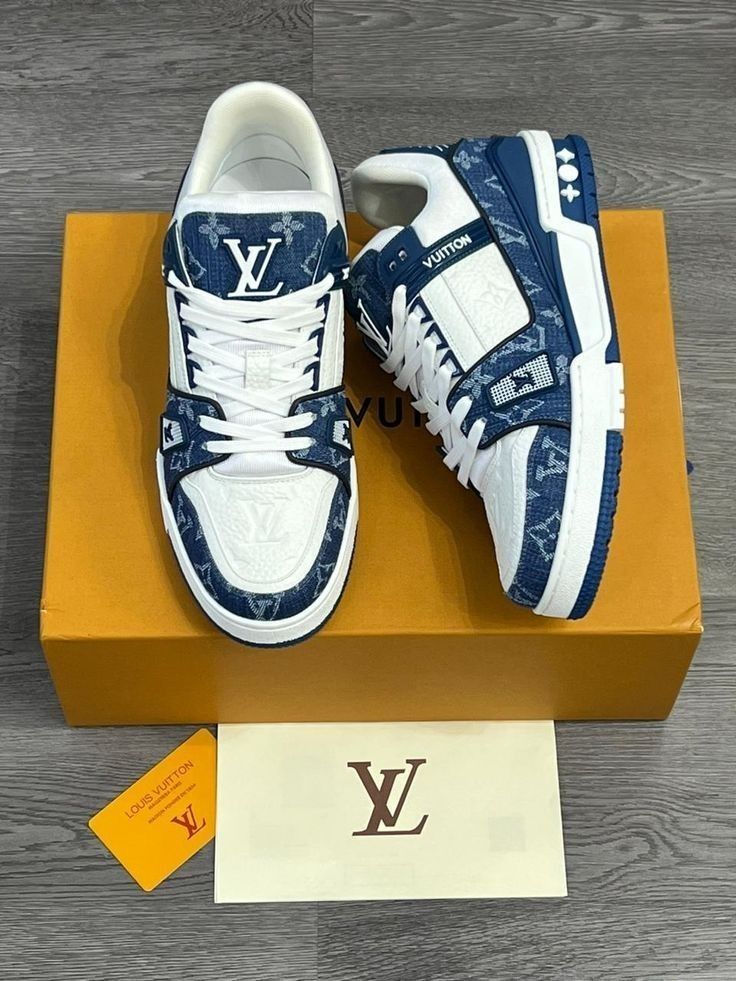 Louis Vuitton Trainer "Blue/White"