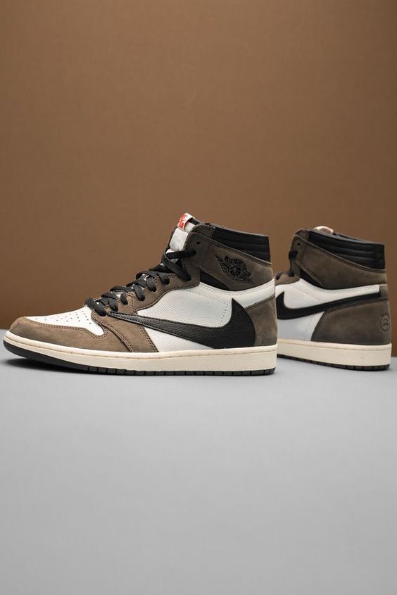 Travis Scott x Air Jordan 1 Retro High OG