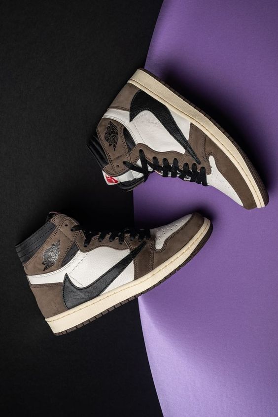 Travis Scott x Air Jordan 1 Retro High OG