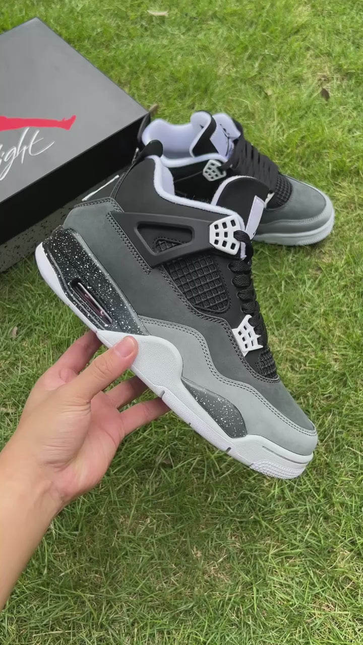 Air Jordan 4 "Fear"
